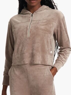 BNWT Vuori Haven Half Zip Crop Length Ribbed Hoodie in Graphite
Size XS